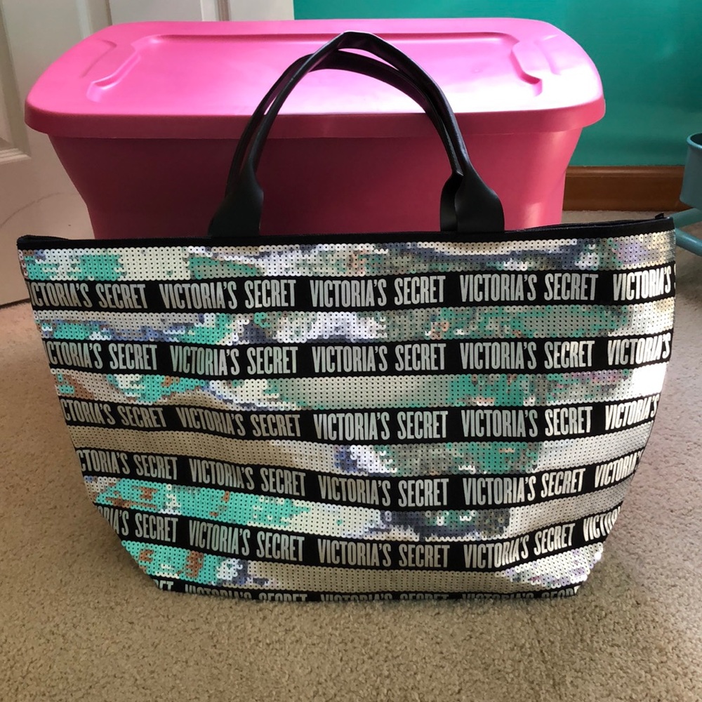 Victoria’s Secret Tote